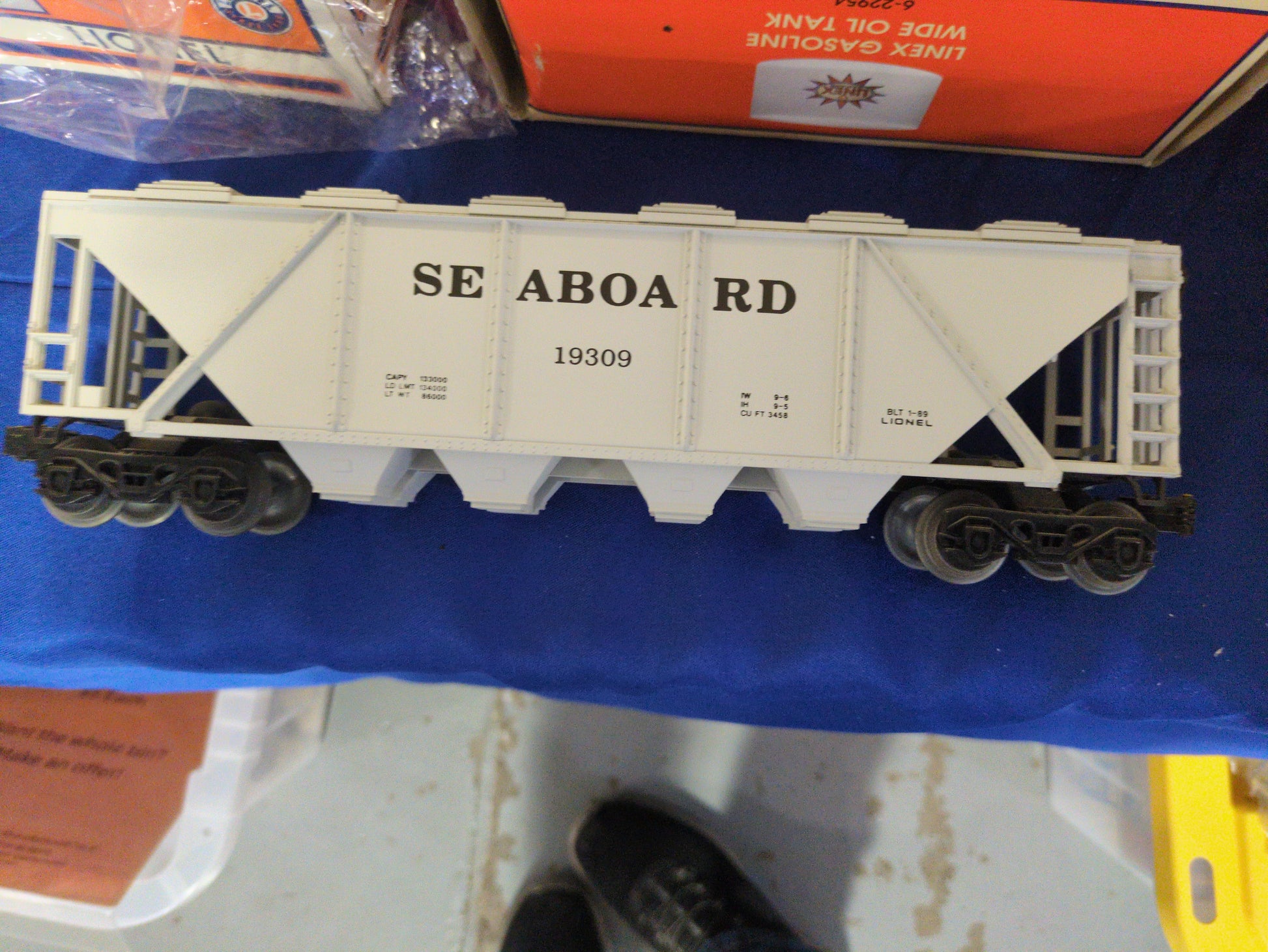 Lionel Seaboard Covered Hopper 6-19309