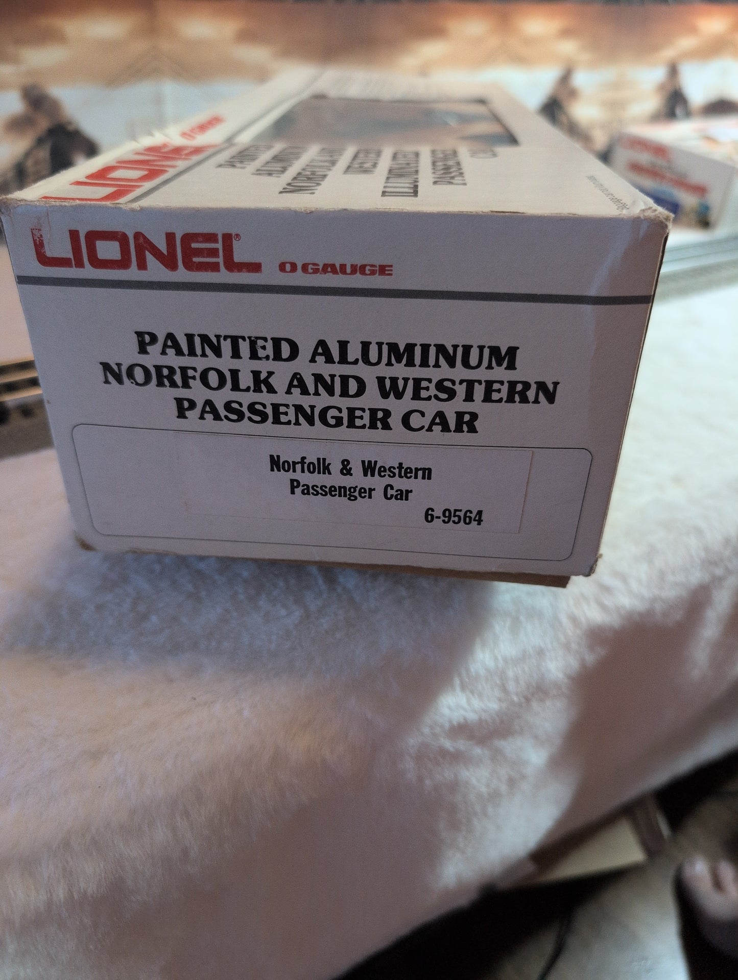 Lionel Norfolk & Western Passenger Car 6-9564