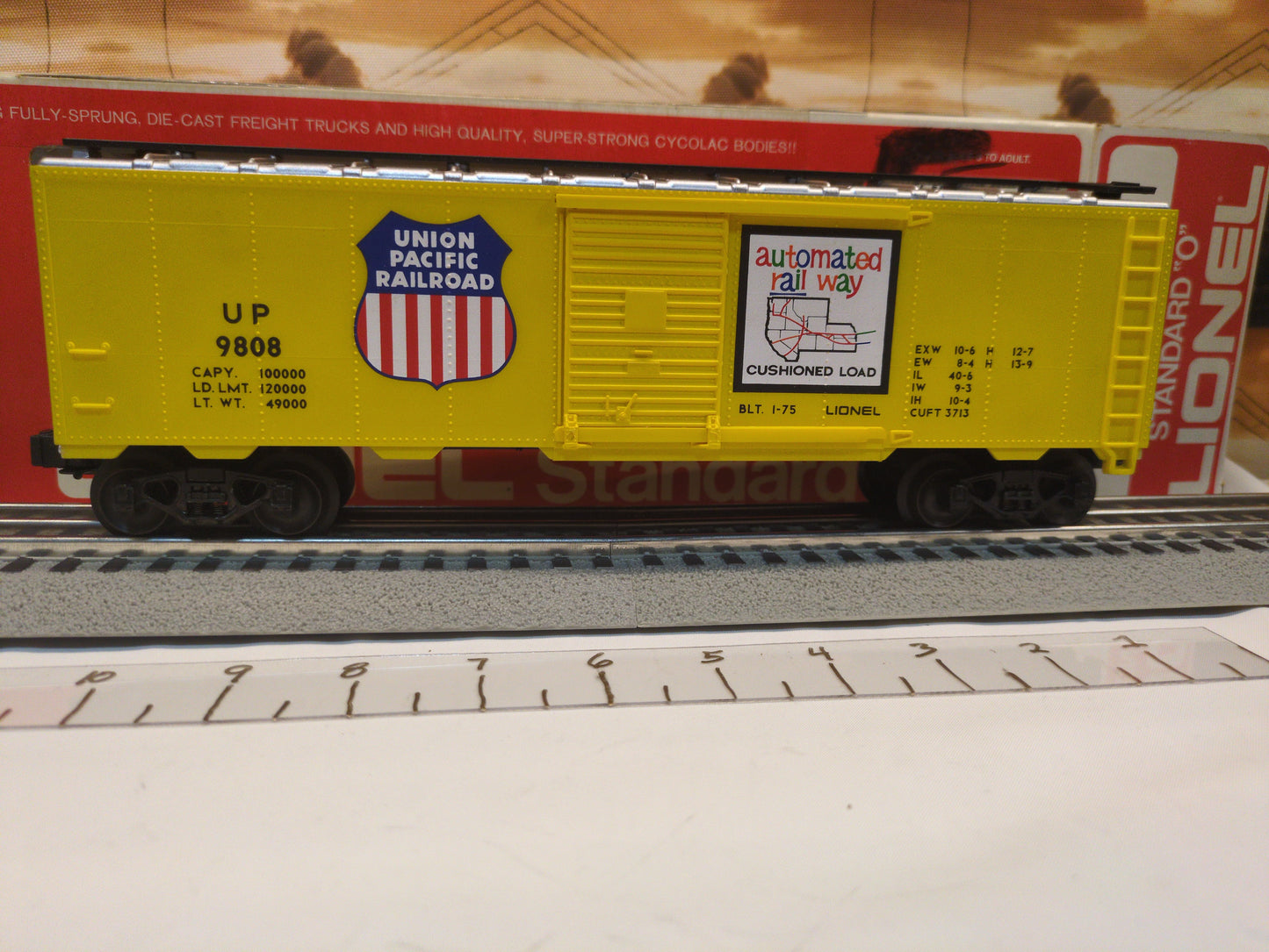 Lionel Box Car Union Pacific 6-9808 NOS!
