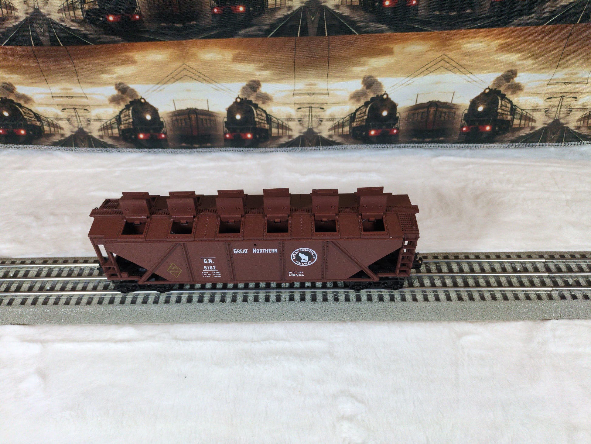 Lionel 6-6102 Great Northern 4-Bay Covered Ex/box Hopper Car 