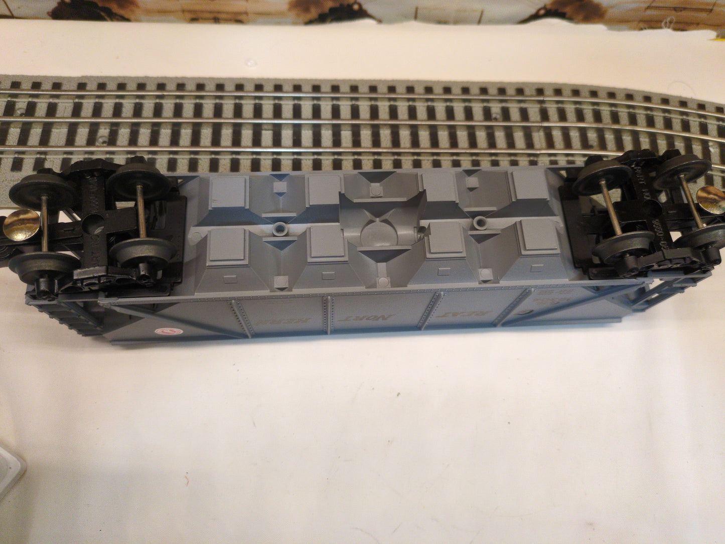 Lionel Great Northern Covered Hopper 6-19304