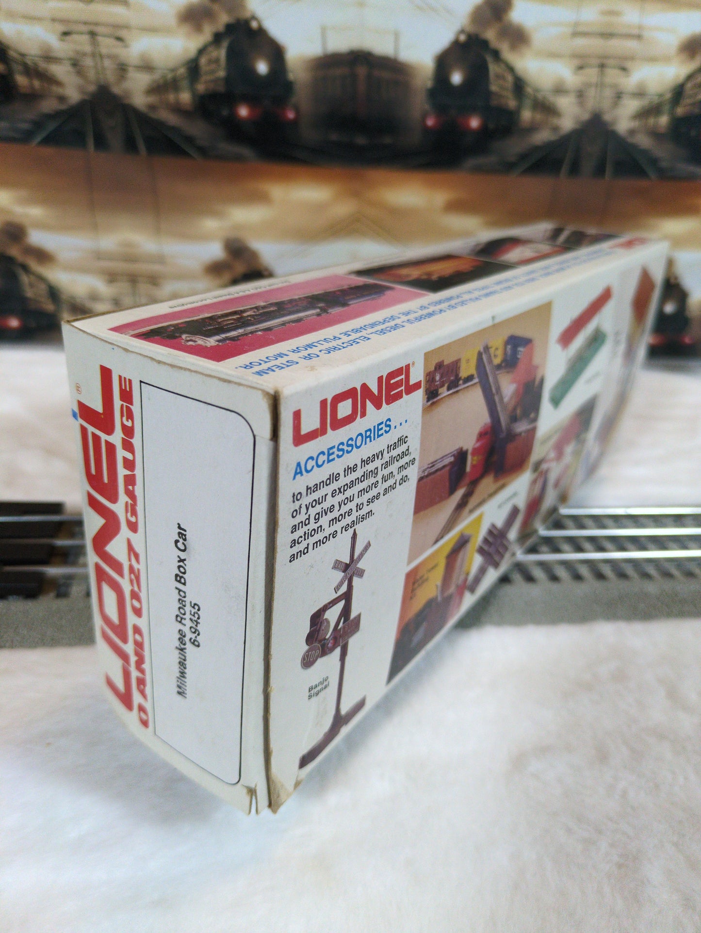 Lionel Milwaukee Road Boxcar 6-9455