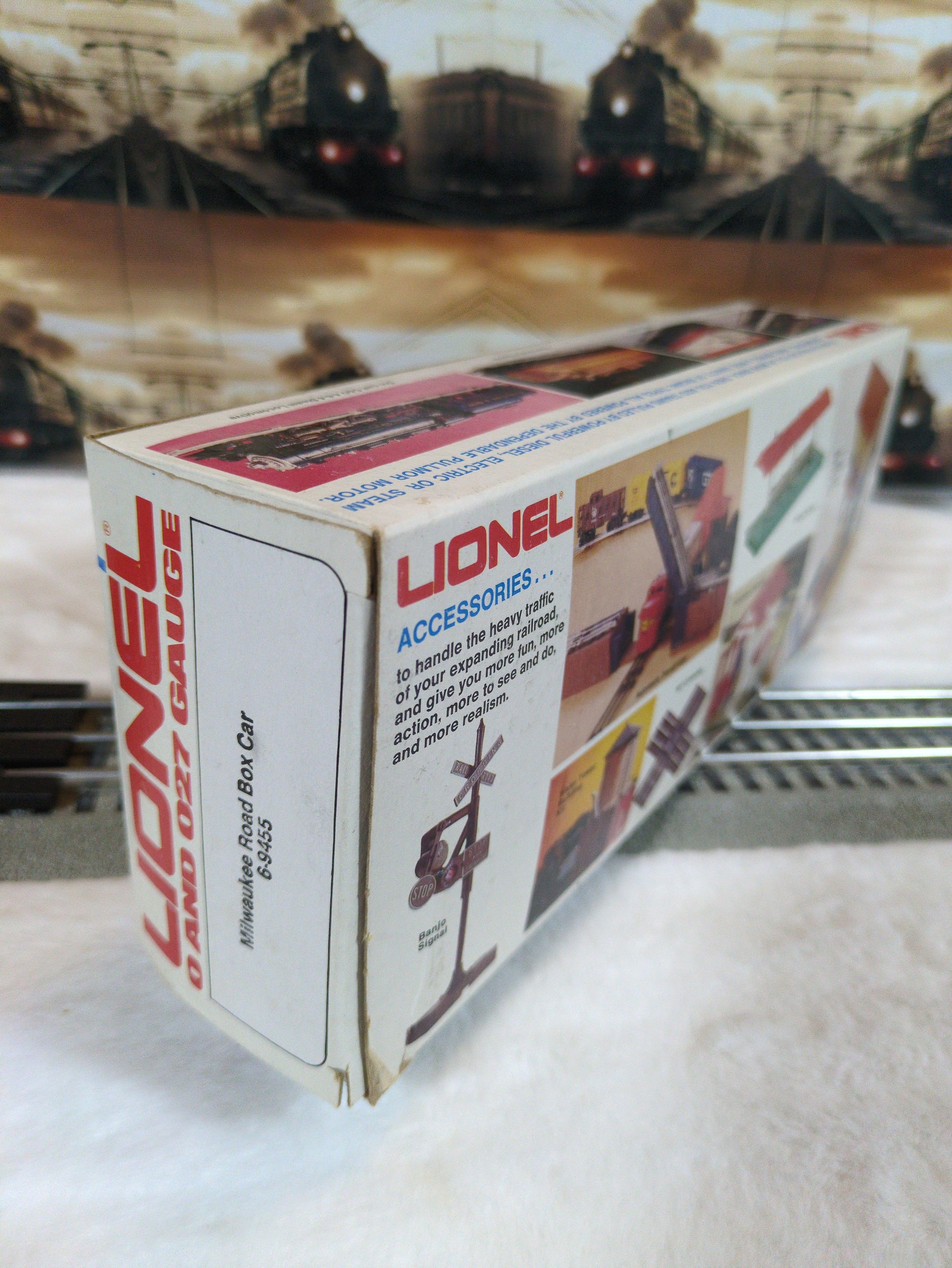 Lionel Milwaukee Road Boxcar 6-9455