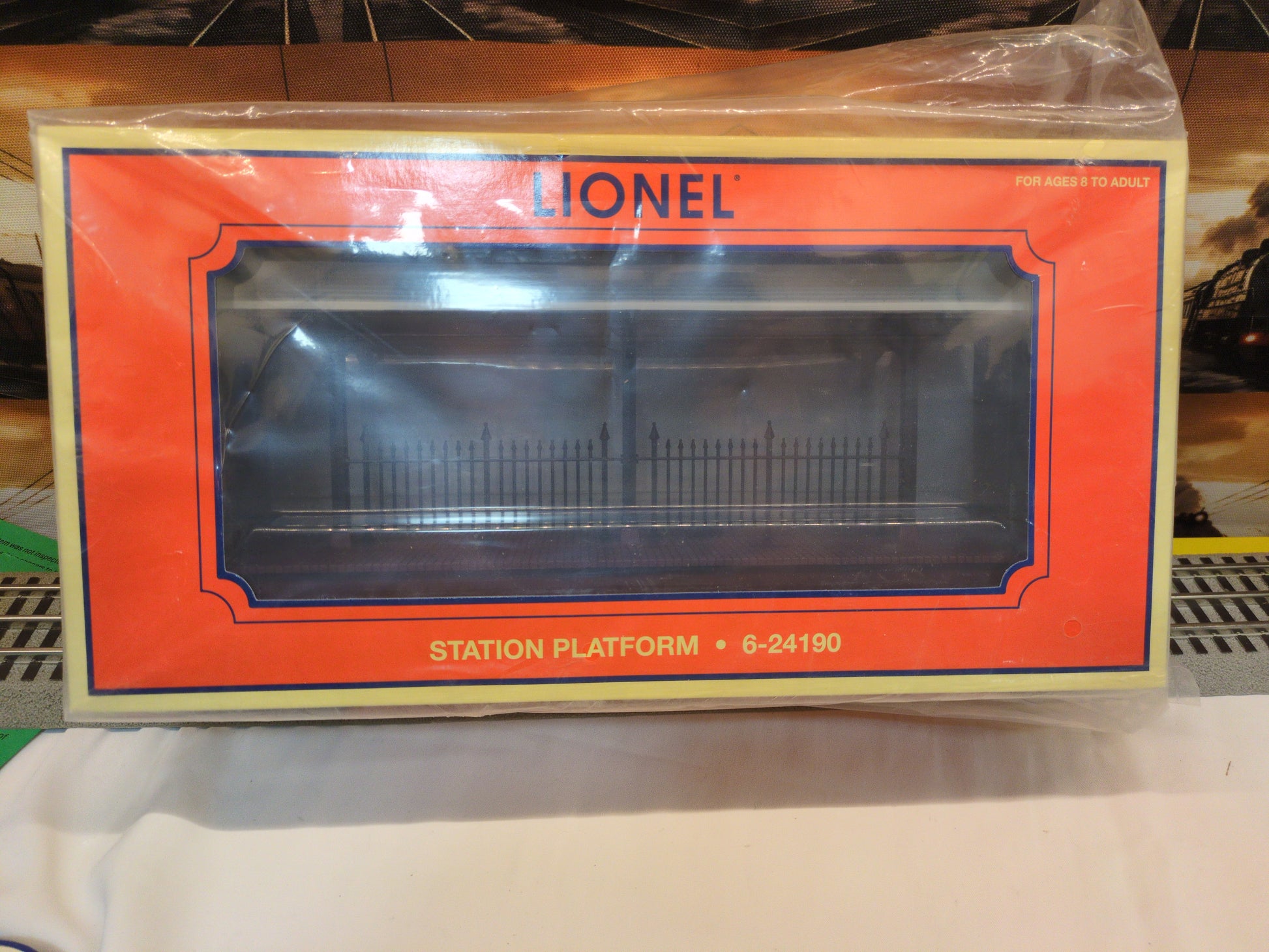 Lionel 6-24190 Platform Station  MIB