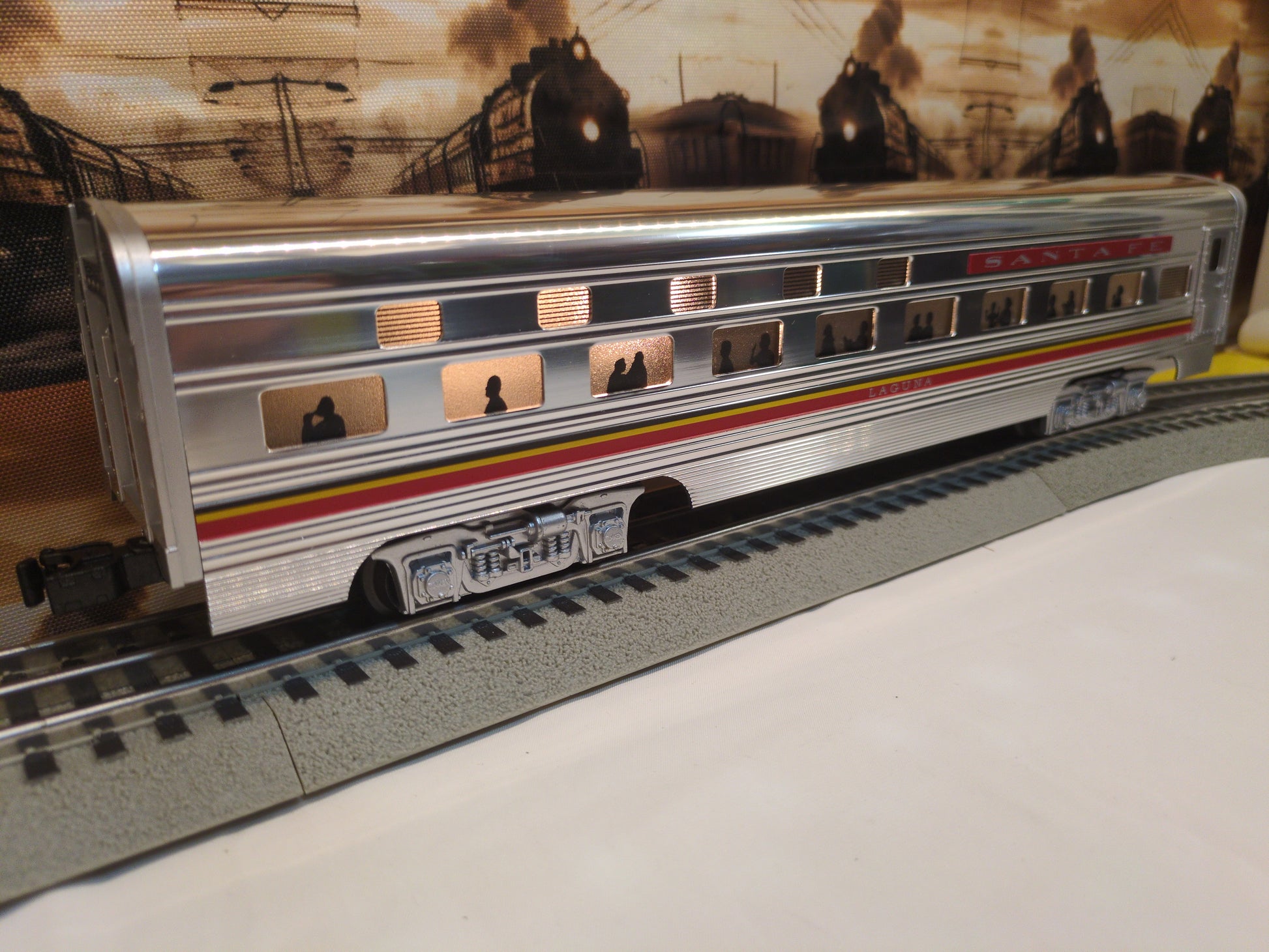 MTH 20-6122 AT&SF El Capitan Aluminum Dining Train Set 
