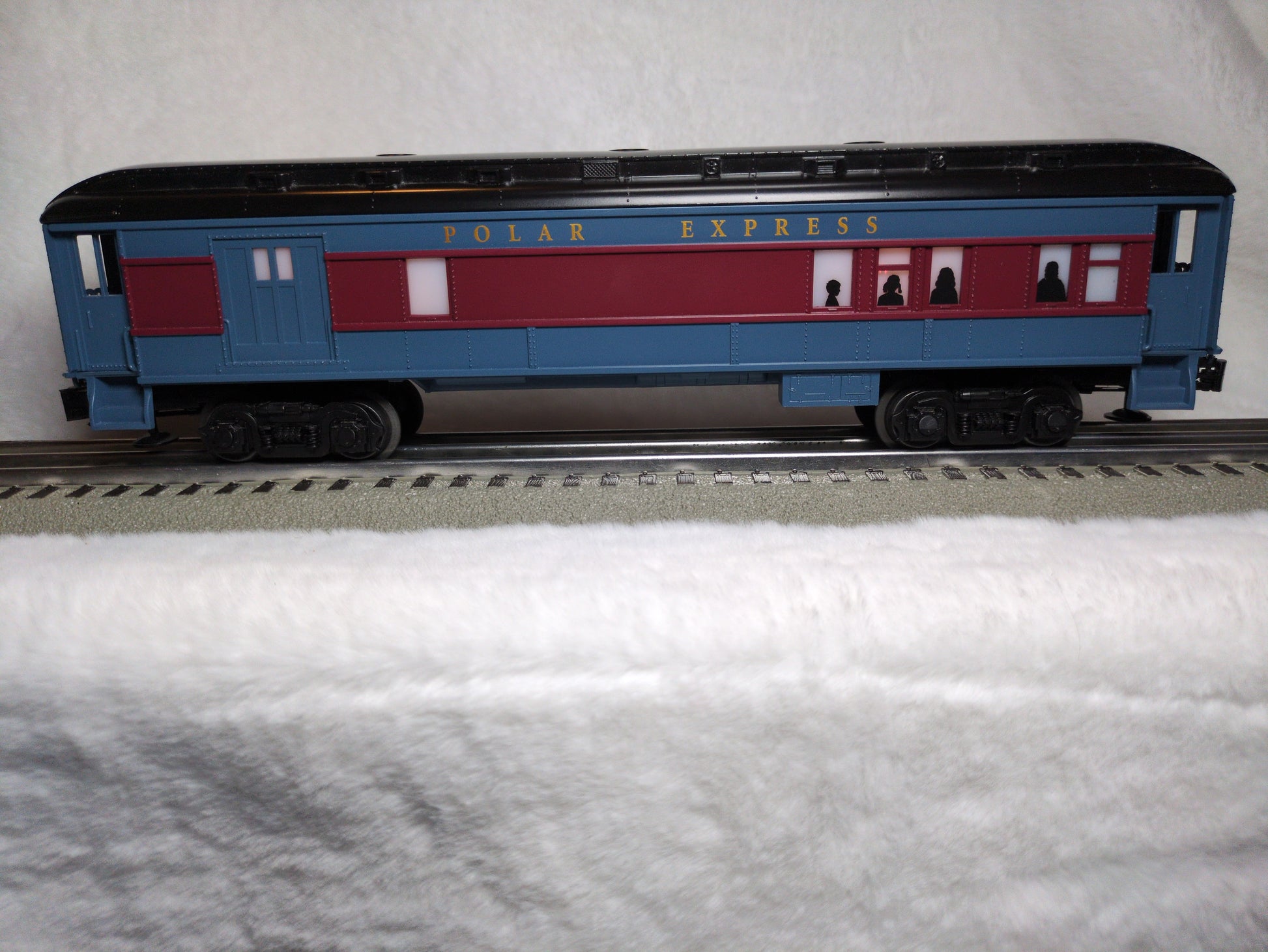 Lionel Polar Express Passenger Car 6-83249