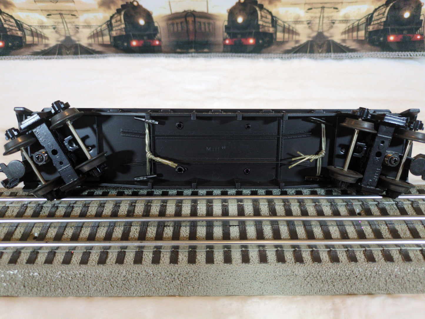 MTH RailKing Transport Flatcar with Ertl Panel Trucks 30-7647