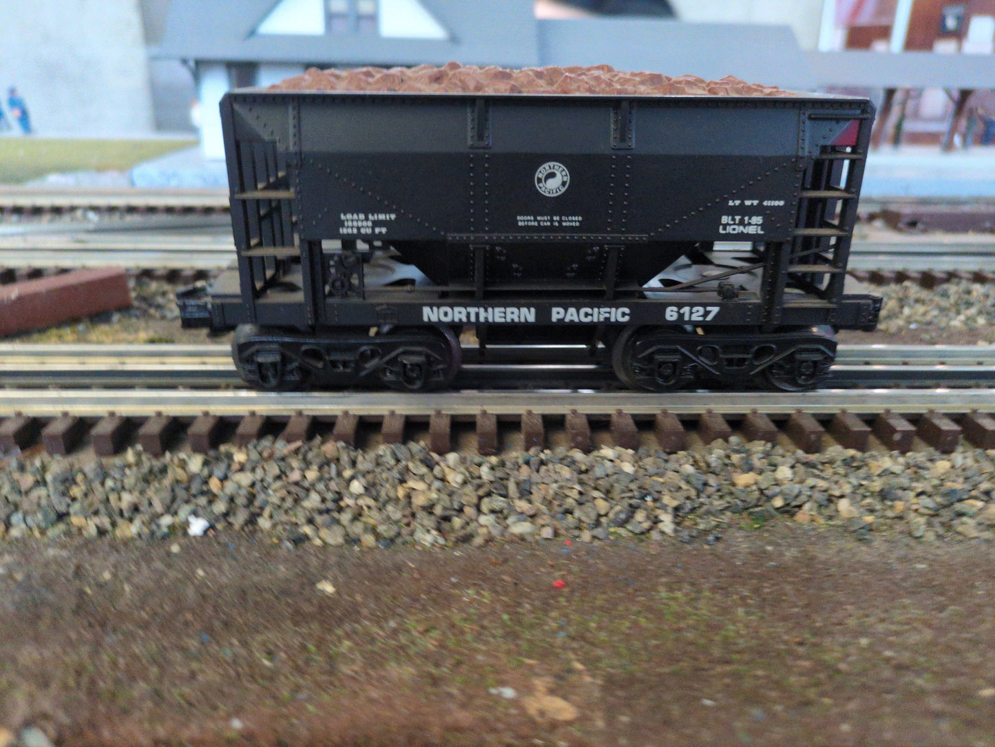 Lionel Ore Car Northern Pacific 6-6127