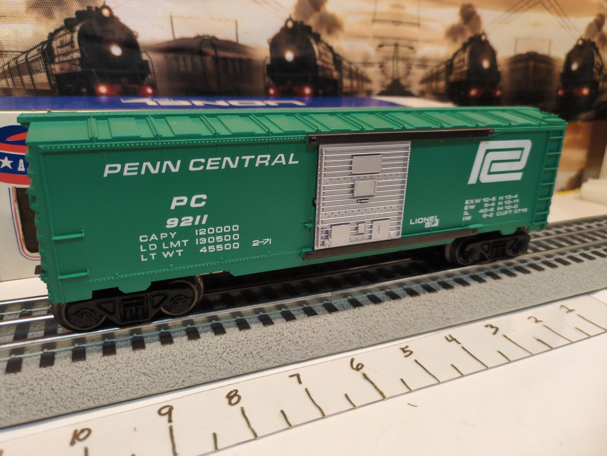 Lionel Penn Central Boxcar 6-9211