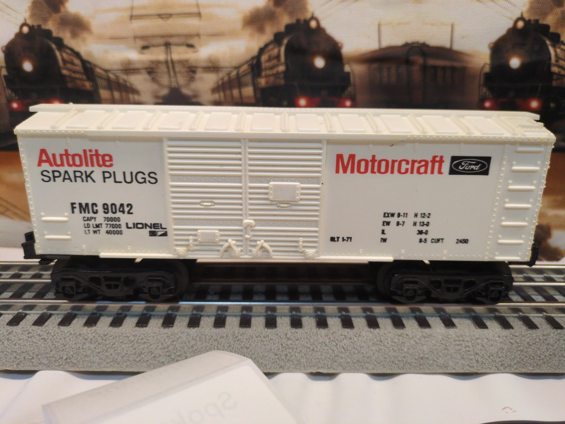 Lionel Ford Motorcraft Boxcar 6-9042