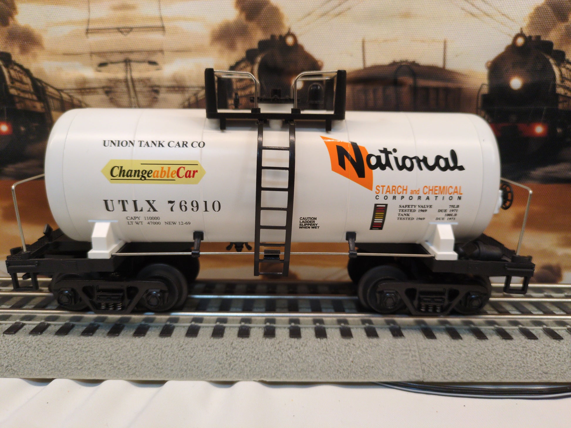 MTH Premier National Starch and Chemical Tank Car 20-96004