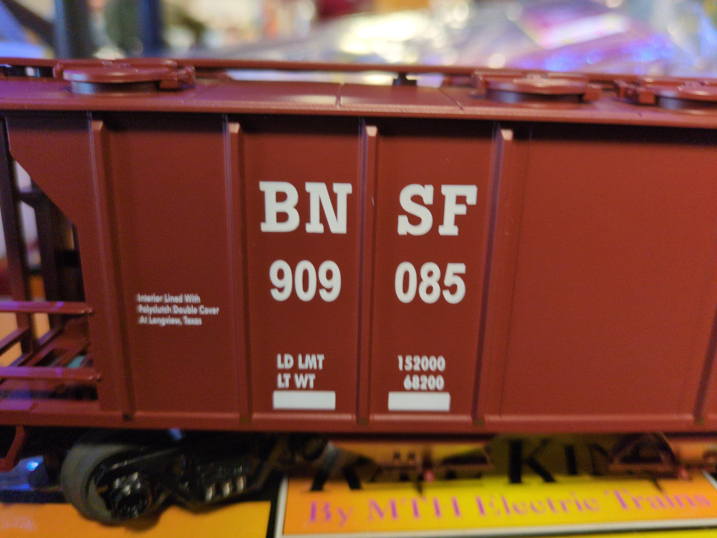 MTH Premier BNSF Hopper Car 20-90010E