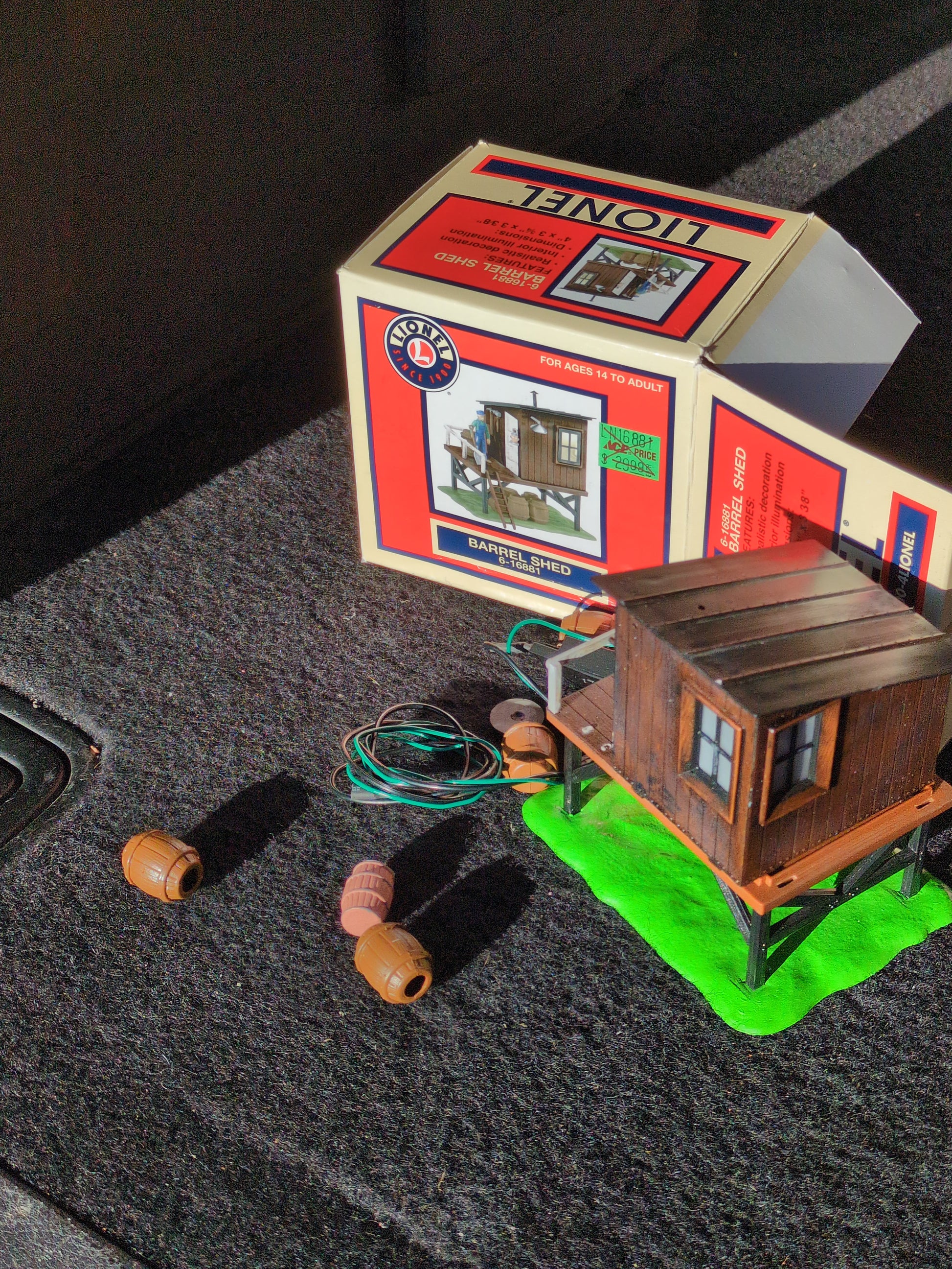 Lionel Barrel Shed 6-16881