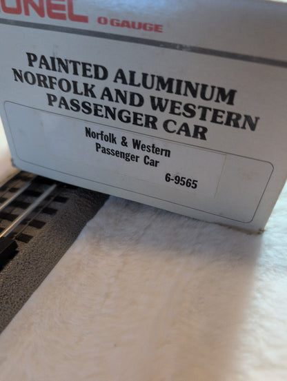 Lionel Norfolk & Western Passenger Car 6-9565