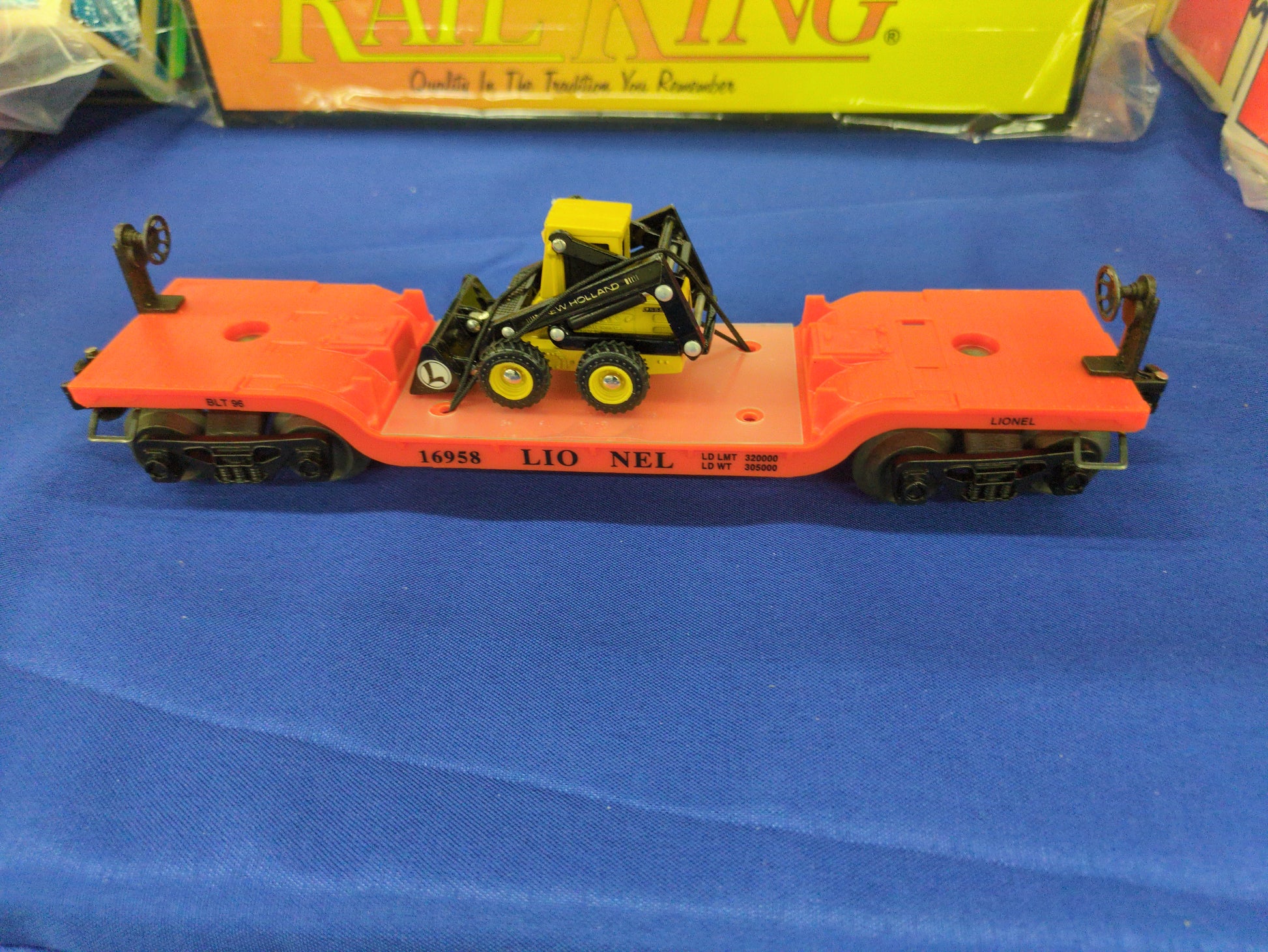 Lionel Lines Flatcar with ERTL Tractor 6-16958