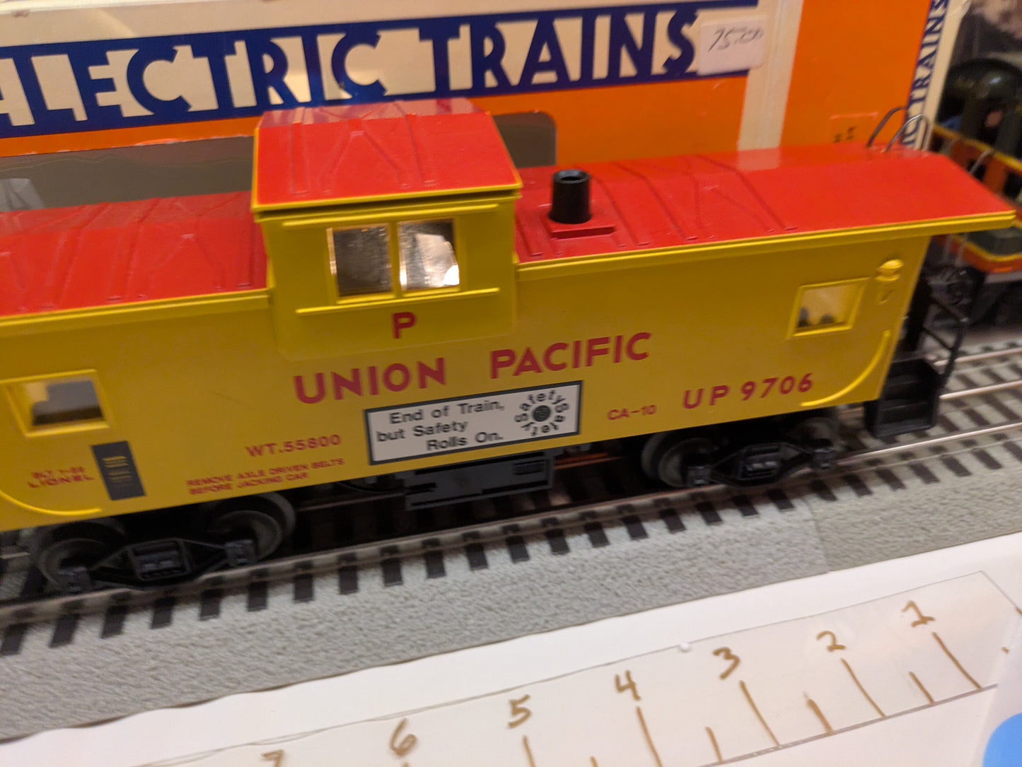 Lionel Union Pacific Caboose with smoke 6-19706
