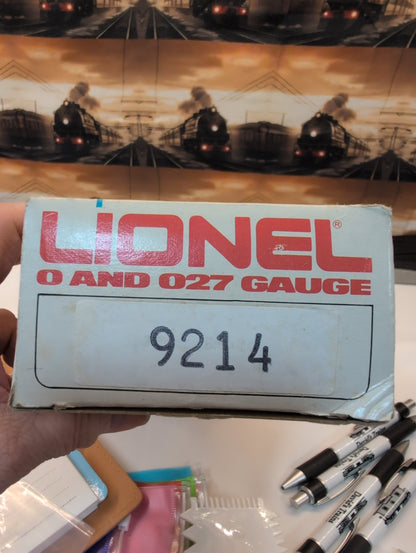 Lionel Box Car Northern Pacific 6-9214