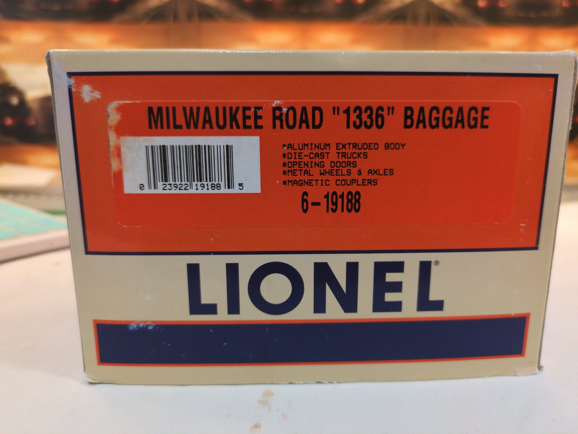 Lionel Milwaukee Road Hiawatha Skytop 15" Aluminum Passenger Car Set 6-19184 FREE SHIPPING!