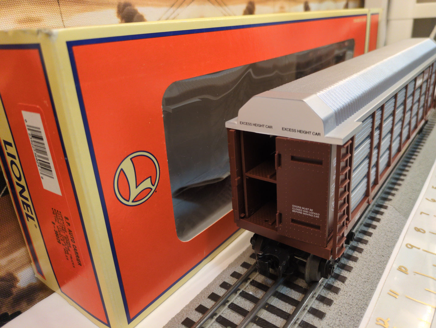 Lionel Southern Pacific Auto Carrier 6-36029