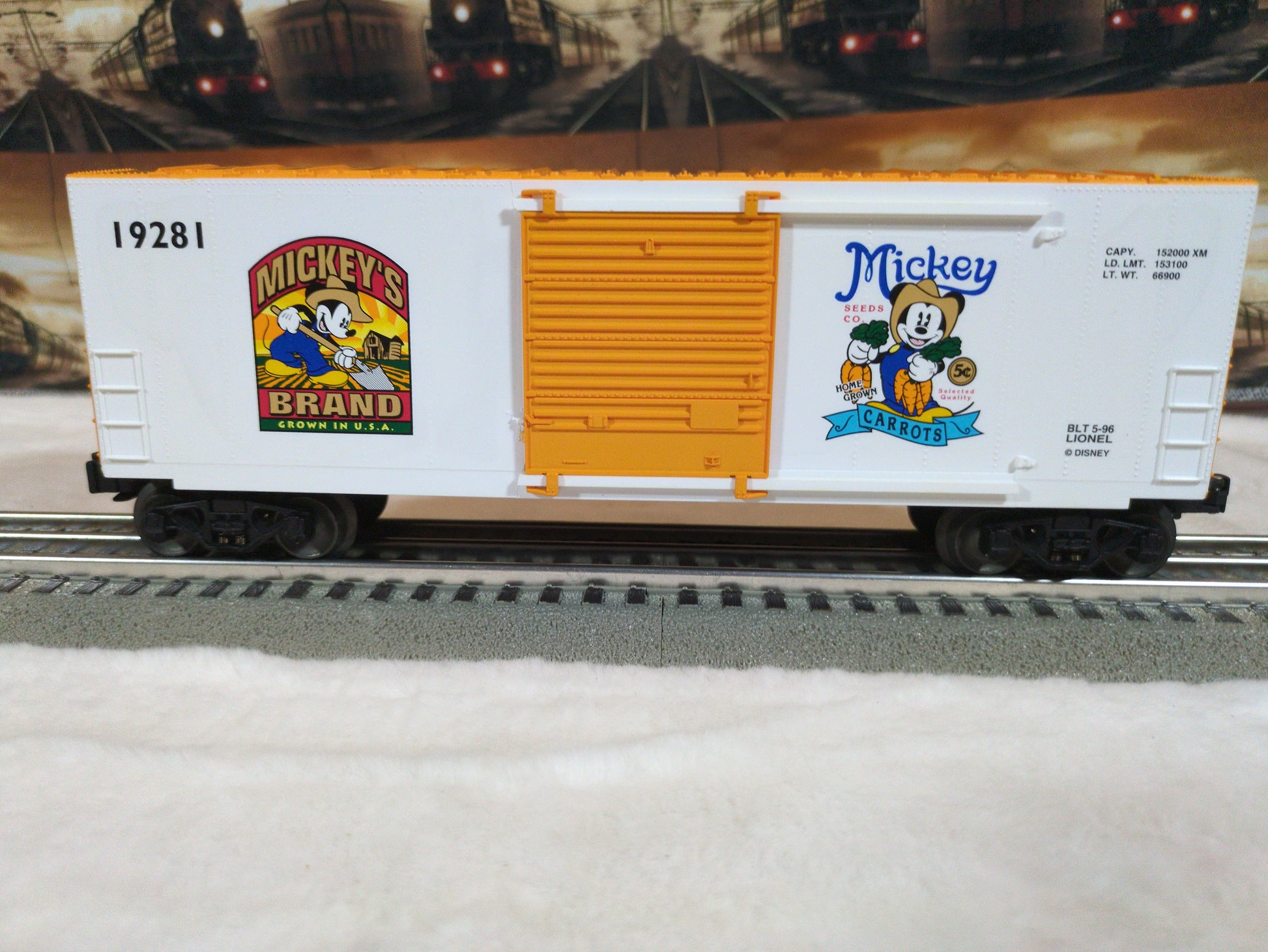 Lionel Box Car Disney 6-19281