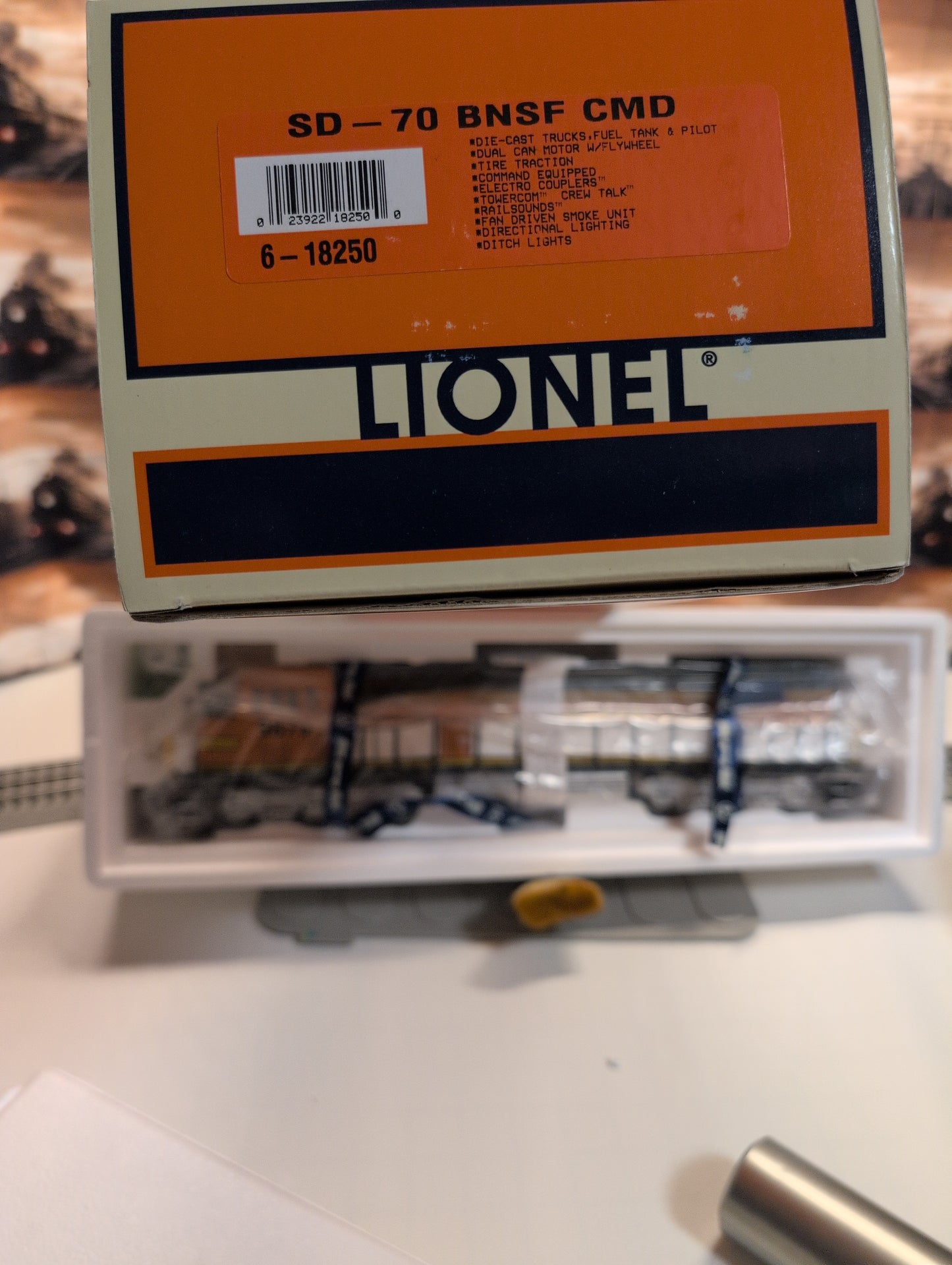 Lionel BNSF SD70 TMCC Diesel Locomotive 6-18250 FREE SHIPPING!
