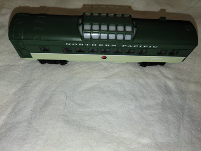 Lionel Northern Pacific Vista Dome Car 6-16037-02