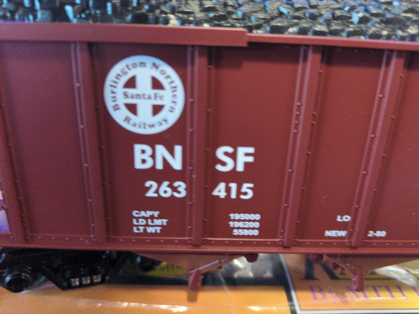 MTH Premier BNSF Hopper Car 20-90010C
