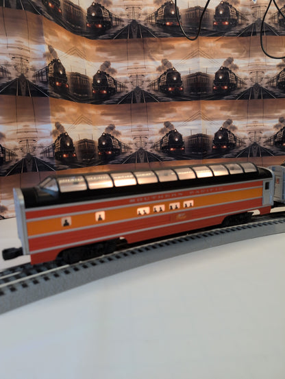 Lionel Southern Pacific Daylight Vista Dome Car 6-19107