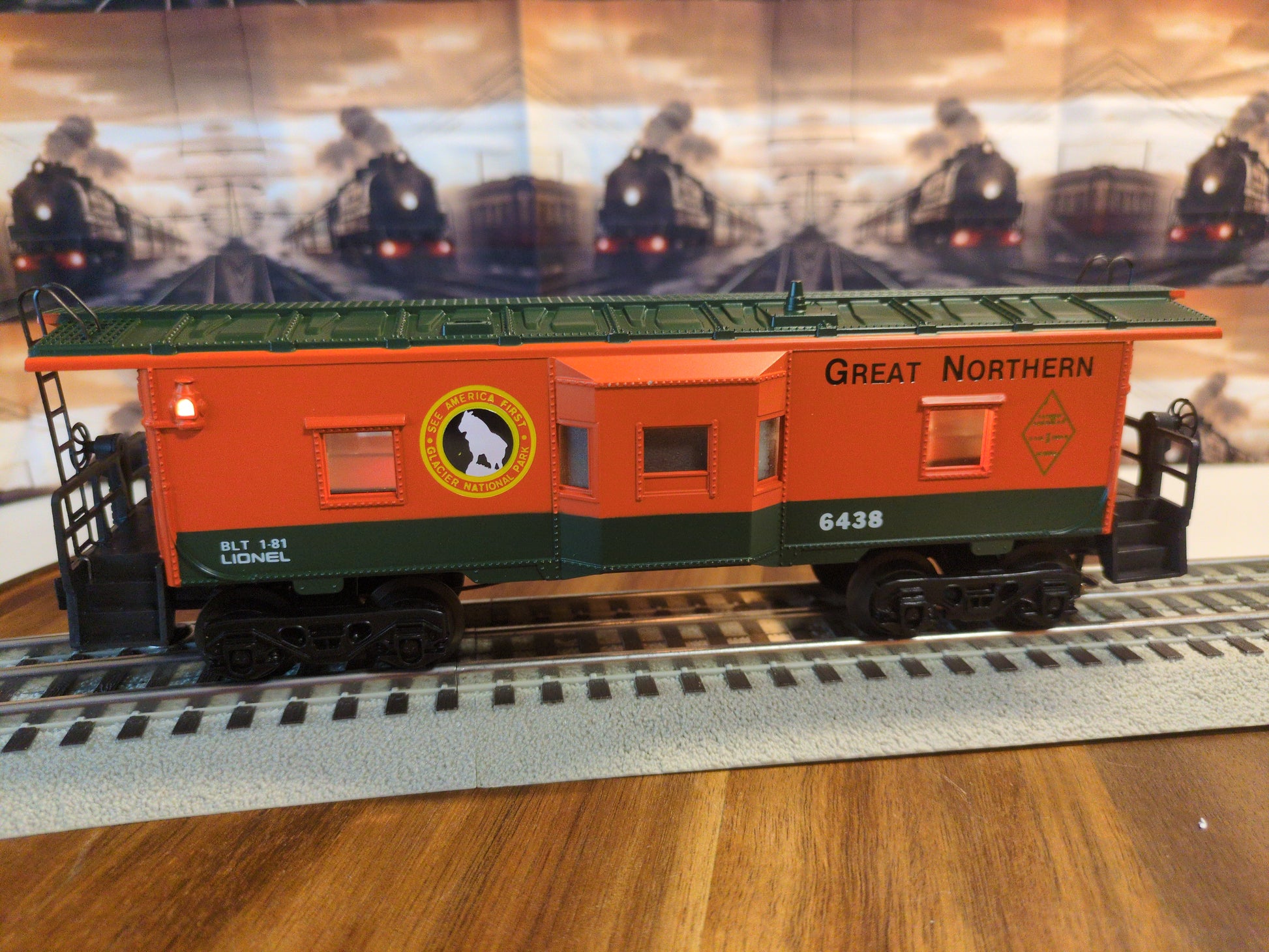 Lionel Great Northern Bay Window Caboose 6-6438