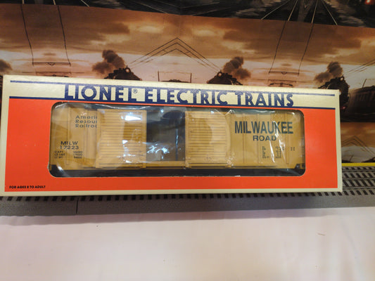 Lionel 6-17223 Milwaukee Road Box Car 