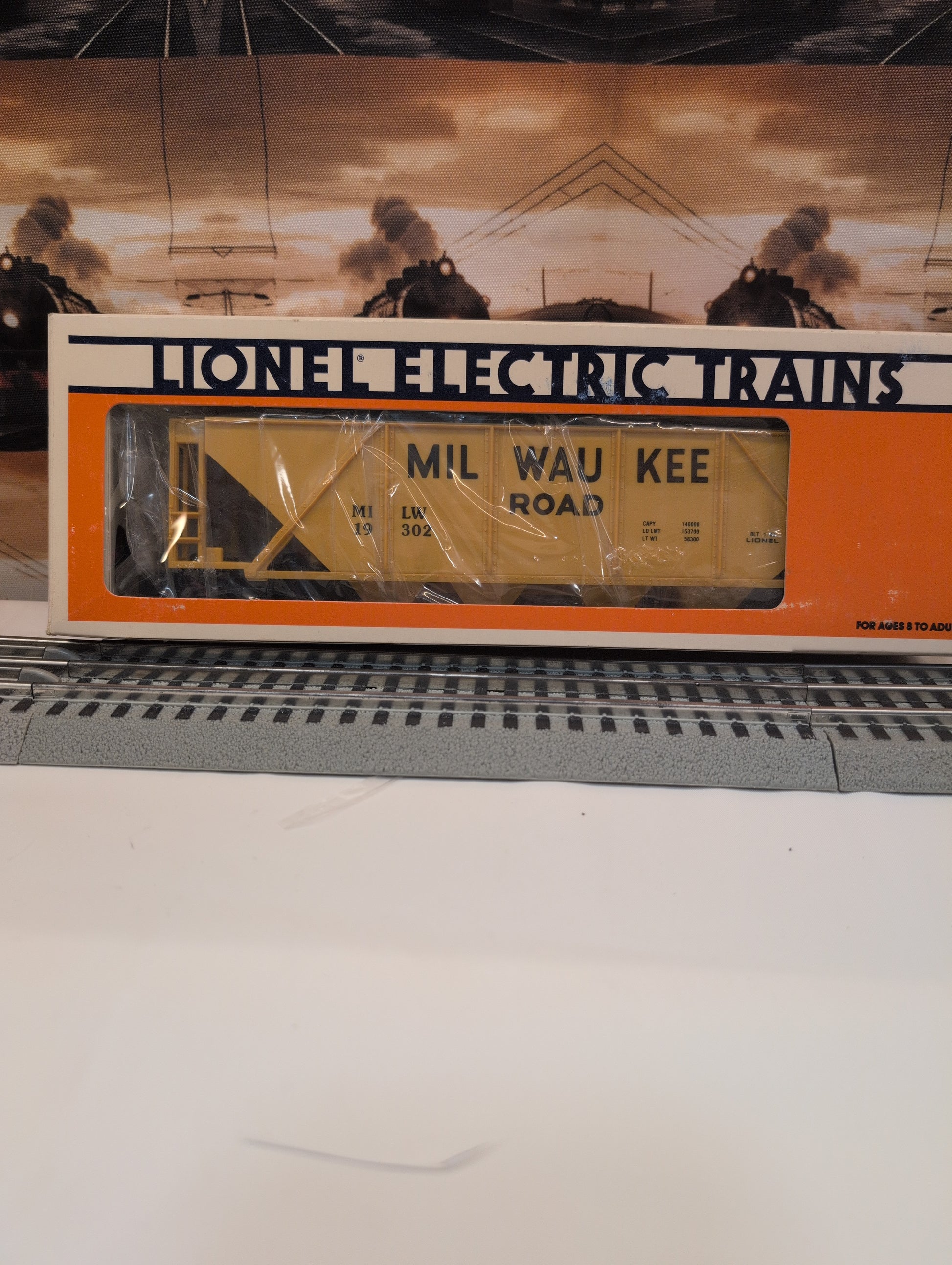 Lionel Milwaukee Road Hopper Car 6-19302