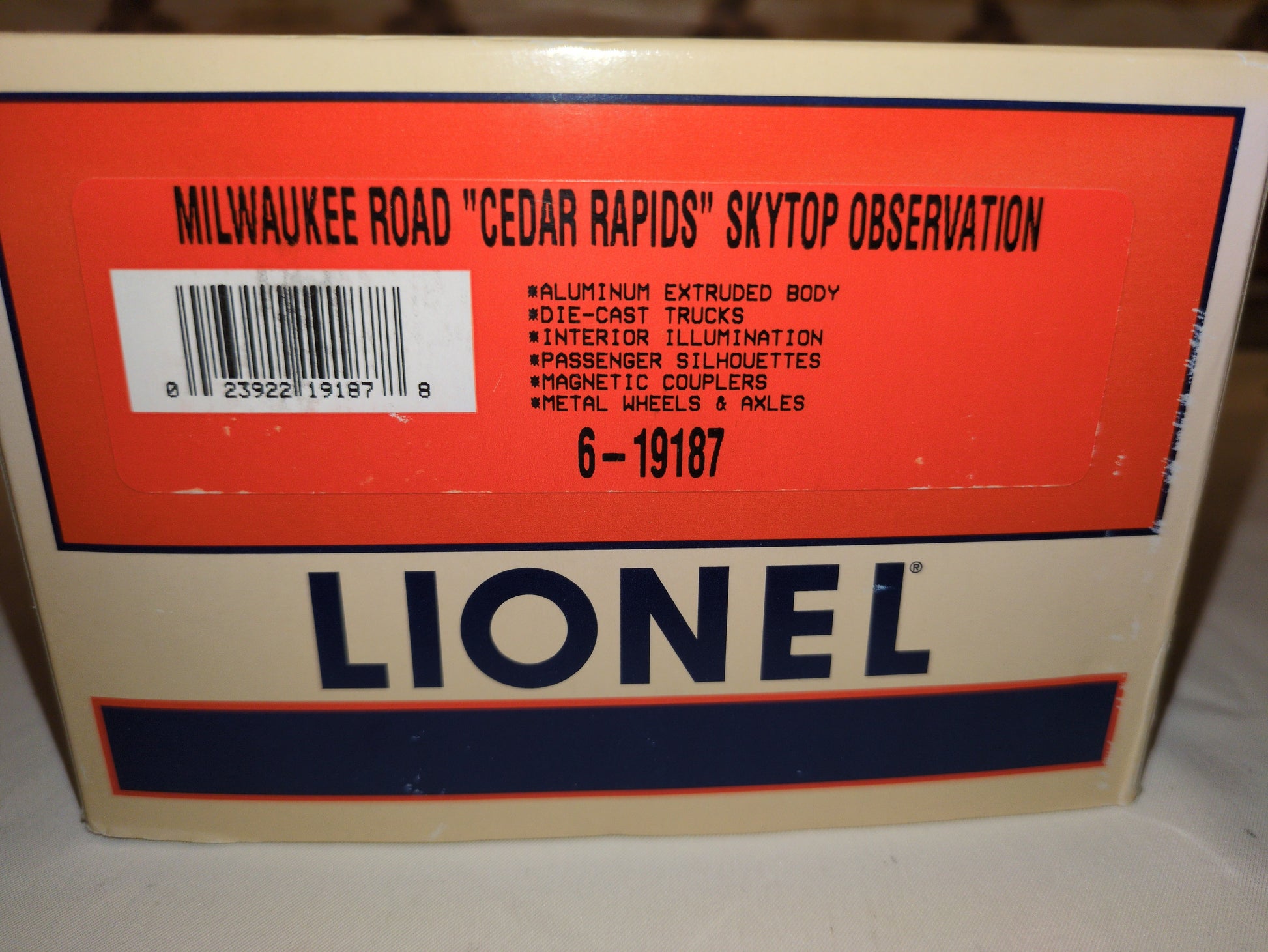 Lionel Milwaukee Road Hiawatha Skytop 15" Aluminum Passenger Car Set 6-19184 FREE SHIPPING!