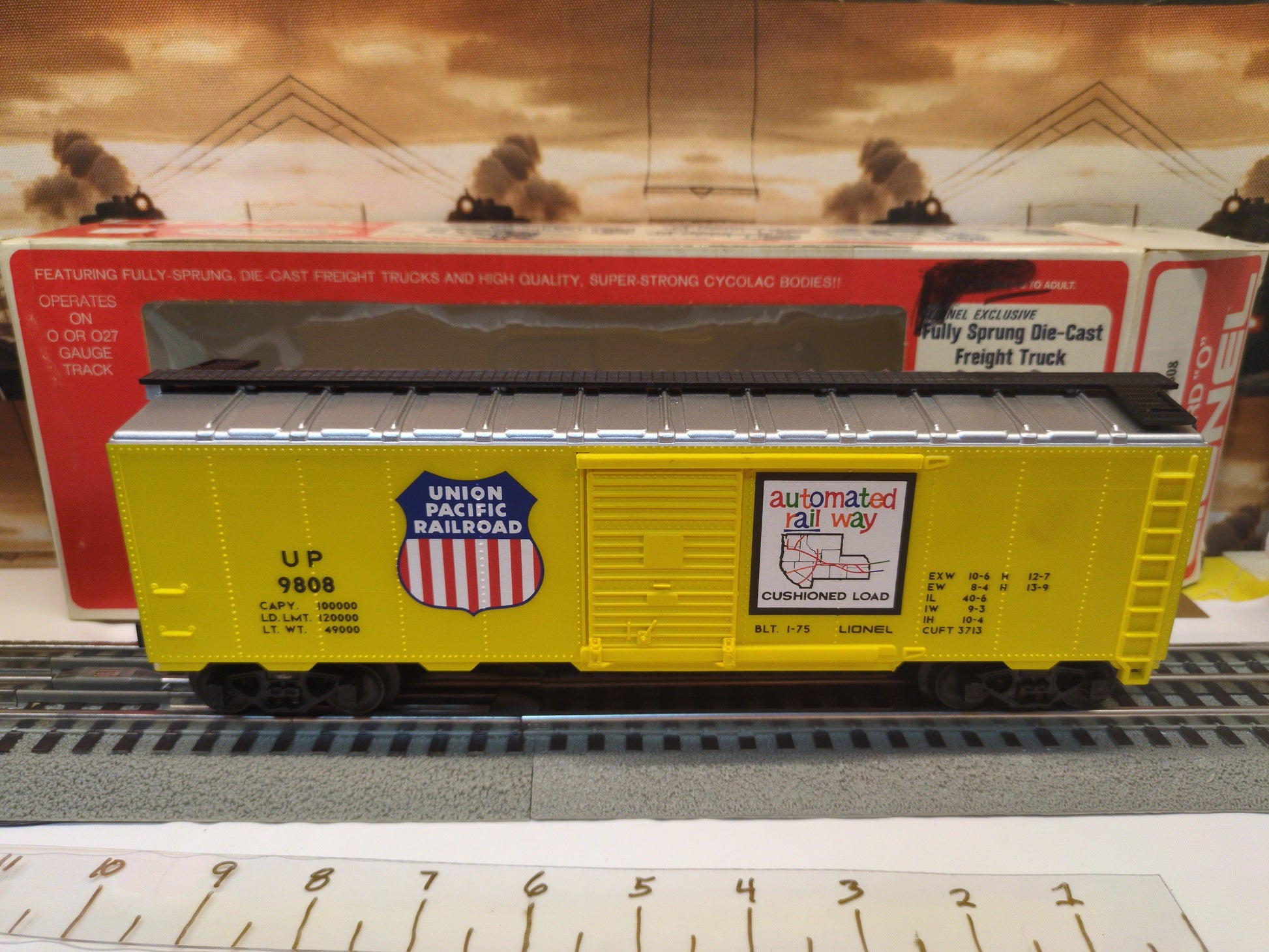Lionel Union Pacific Box Car 6-9808 — second unit