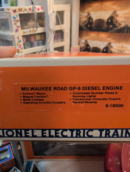 Lionel Milwaukee Road GP9 Diesel Locomotive 6-18500