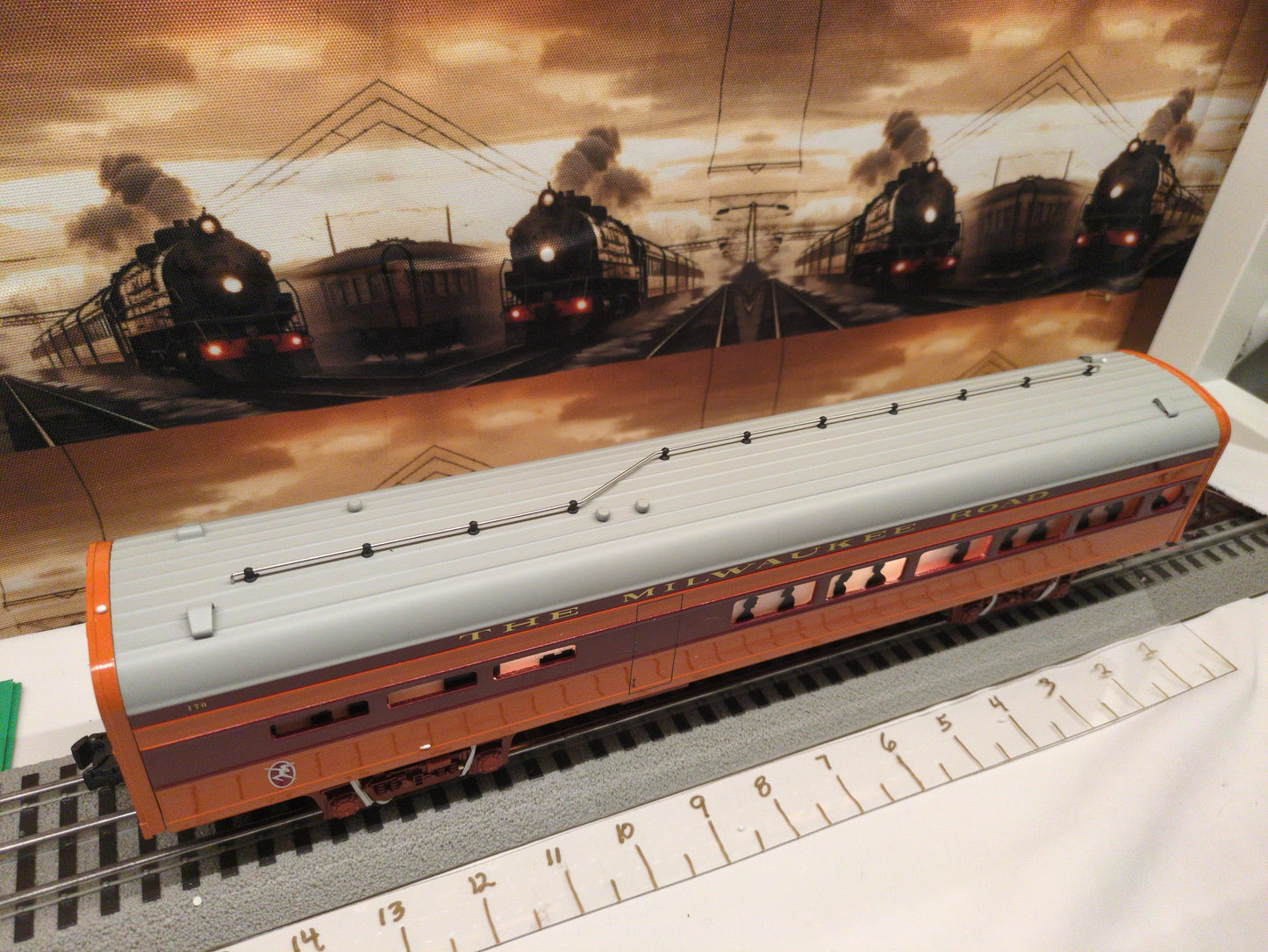 Lionel Milwaukee Road Hiawatha Skytop 15" Aluminum Passenger Car Set 6-19184 FREE SHIPPING!