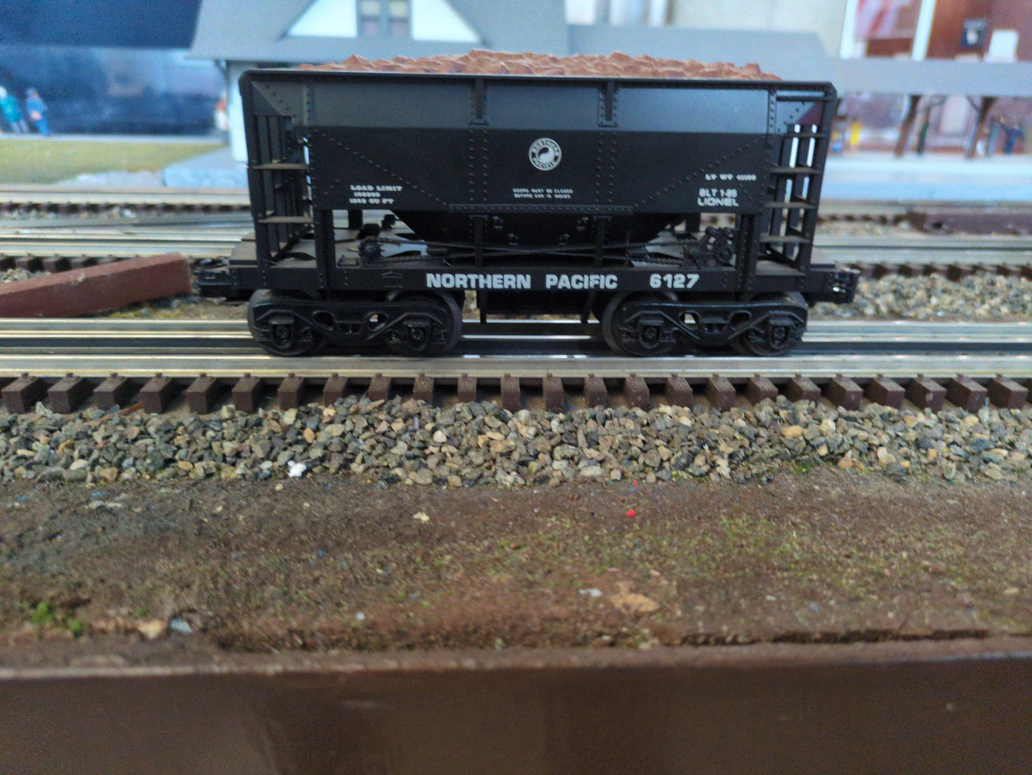Lionel Ore Car Northern Pacific 6-6127