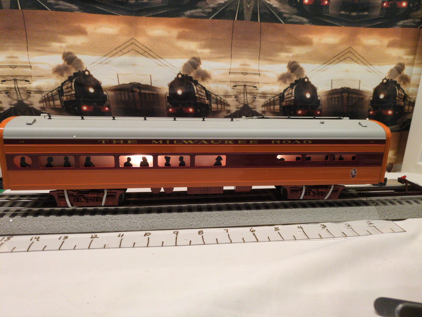 Lionel Milwaukee Road Hiawatha Skytop 15" Aluminum Passenger Car Set 6-19184 FREE SHIPPING!