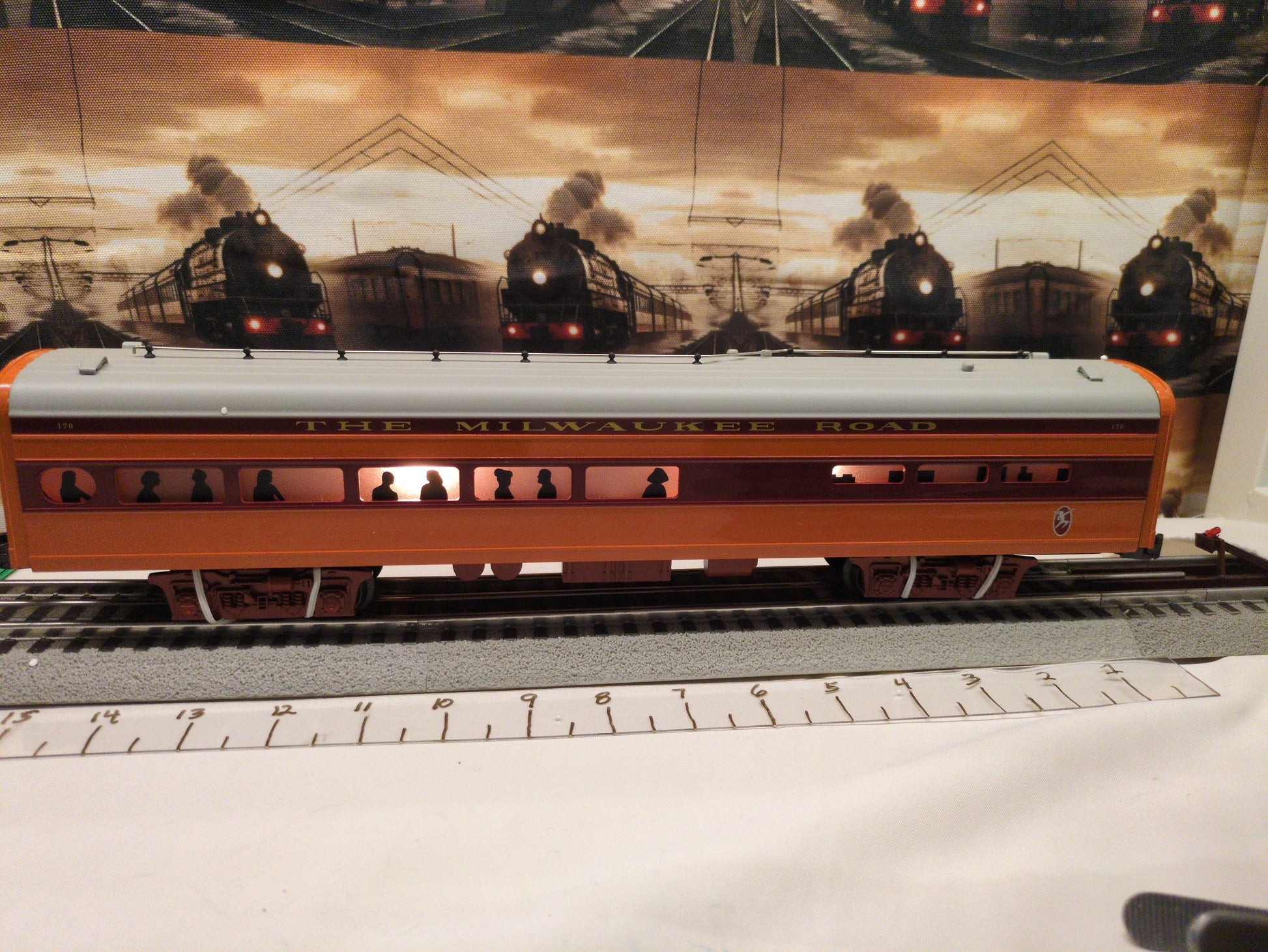 Lionel Milwaukee Road Hiawatha Skytop 15" Aluminum Passenger Car Set 6-19184 FREE SHIPPING!