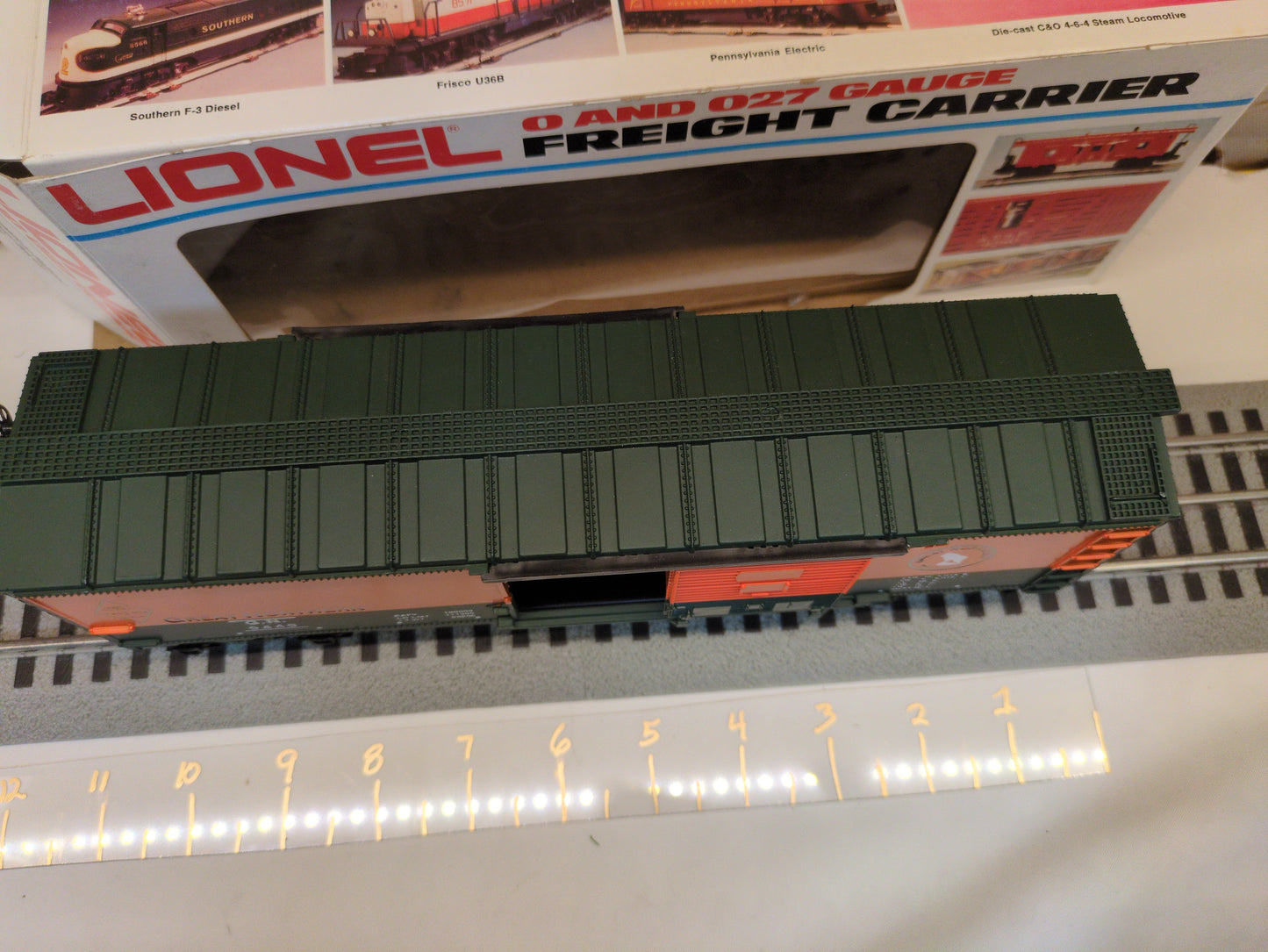 Lionel Great Northern Boxcar 6-9449