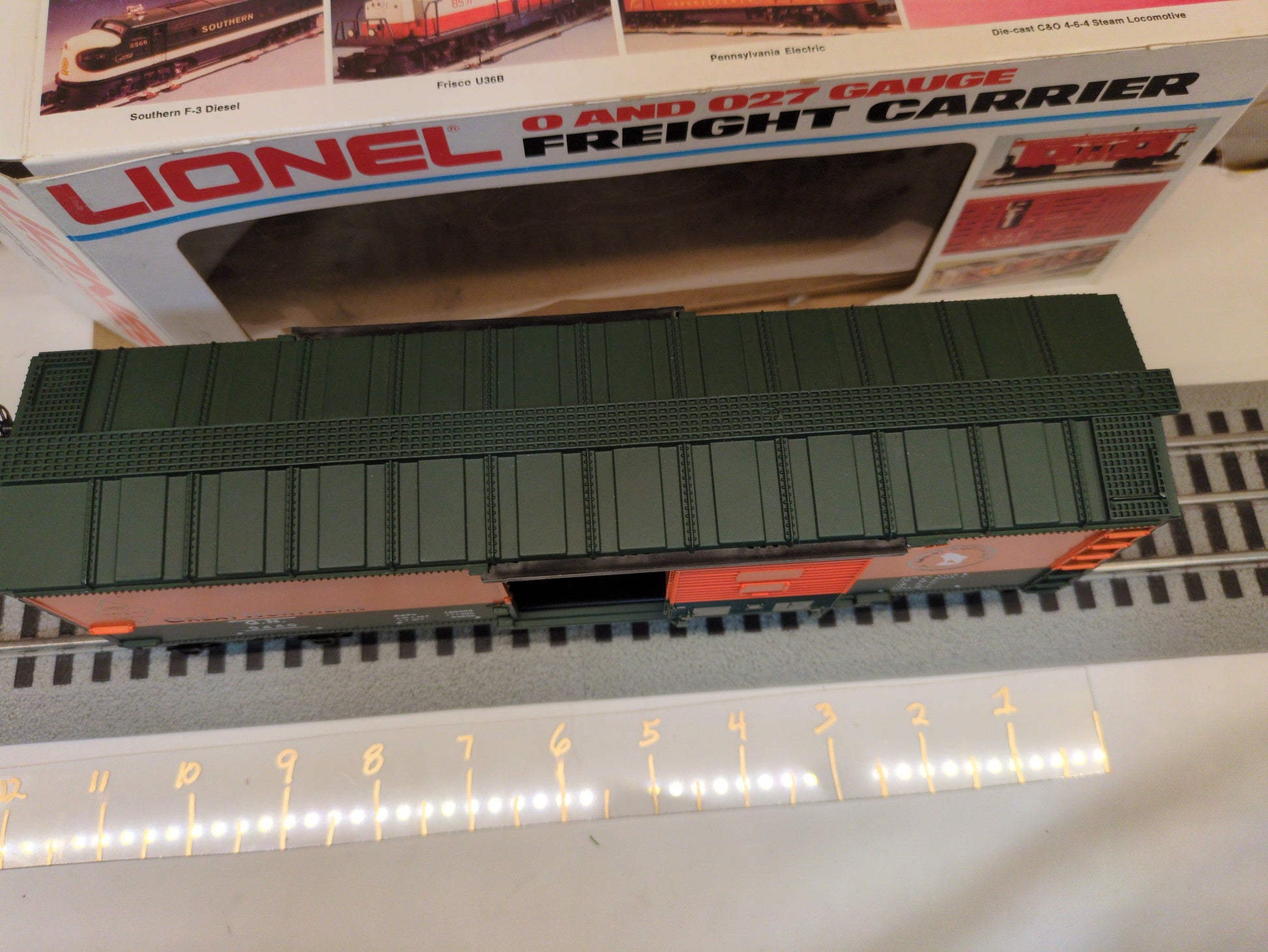 Lionel Great Northern Boxcar 6-9449