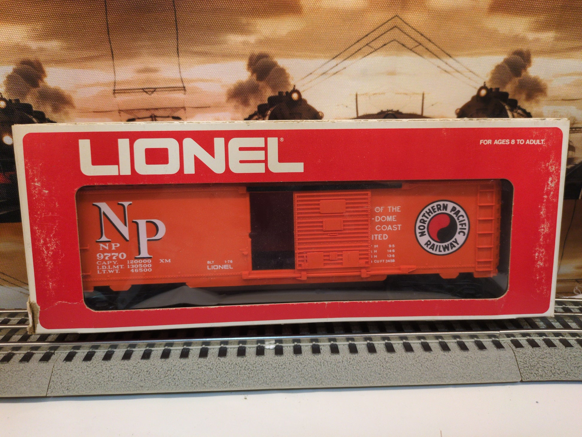 Lionel Northern Pacific Boxcar 6-9770