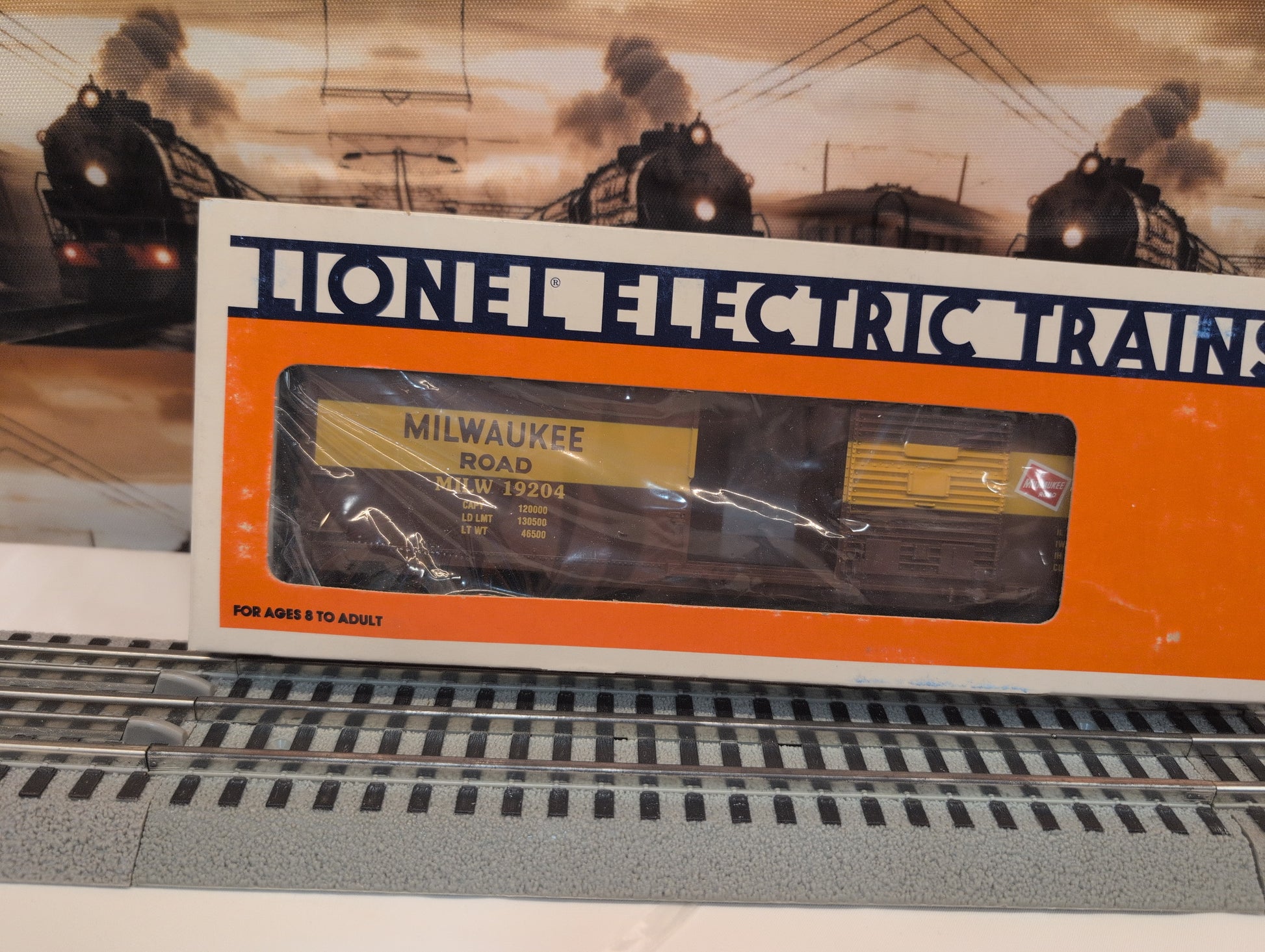 Lionel 6-19204 Milwaukee Road Box Car 