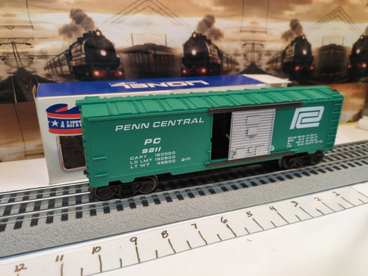 Lionel 6-9211 Penn Central Box Car 