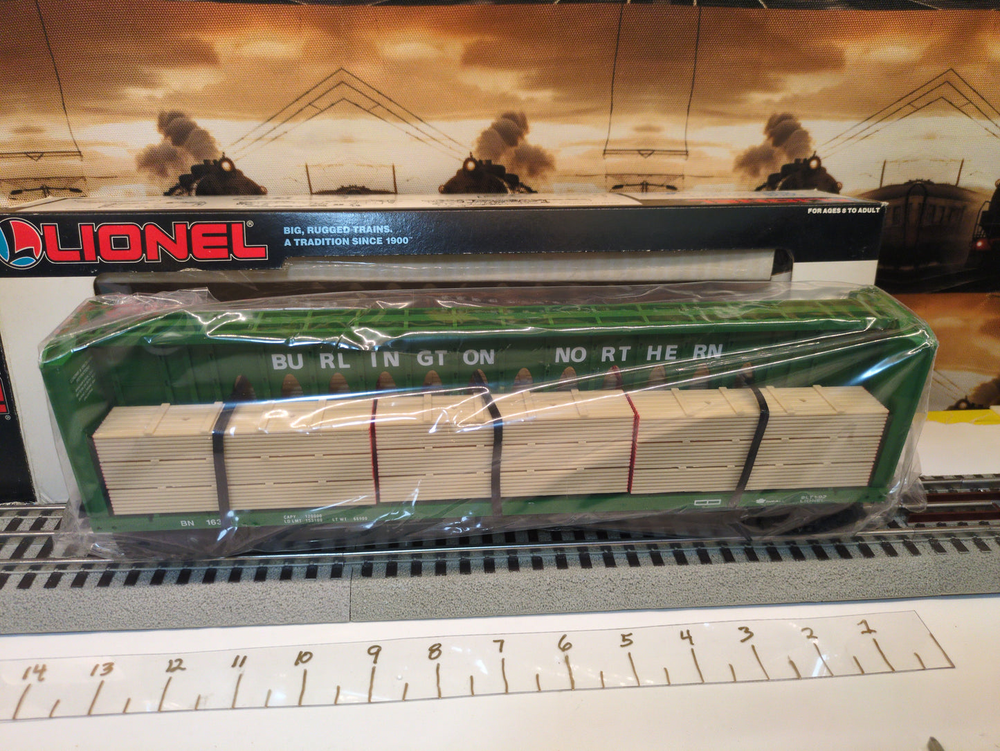 Lionel Burlington I-Beam Flatcar with Wood Load 6-16371