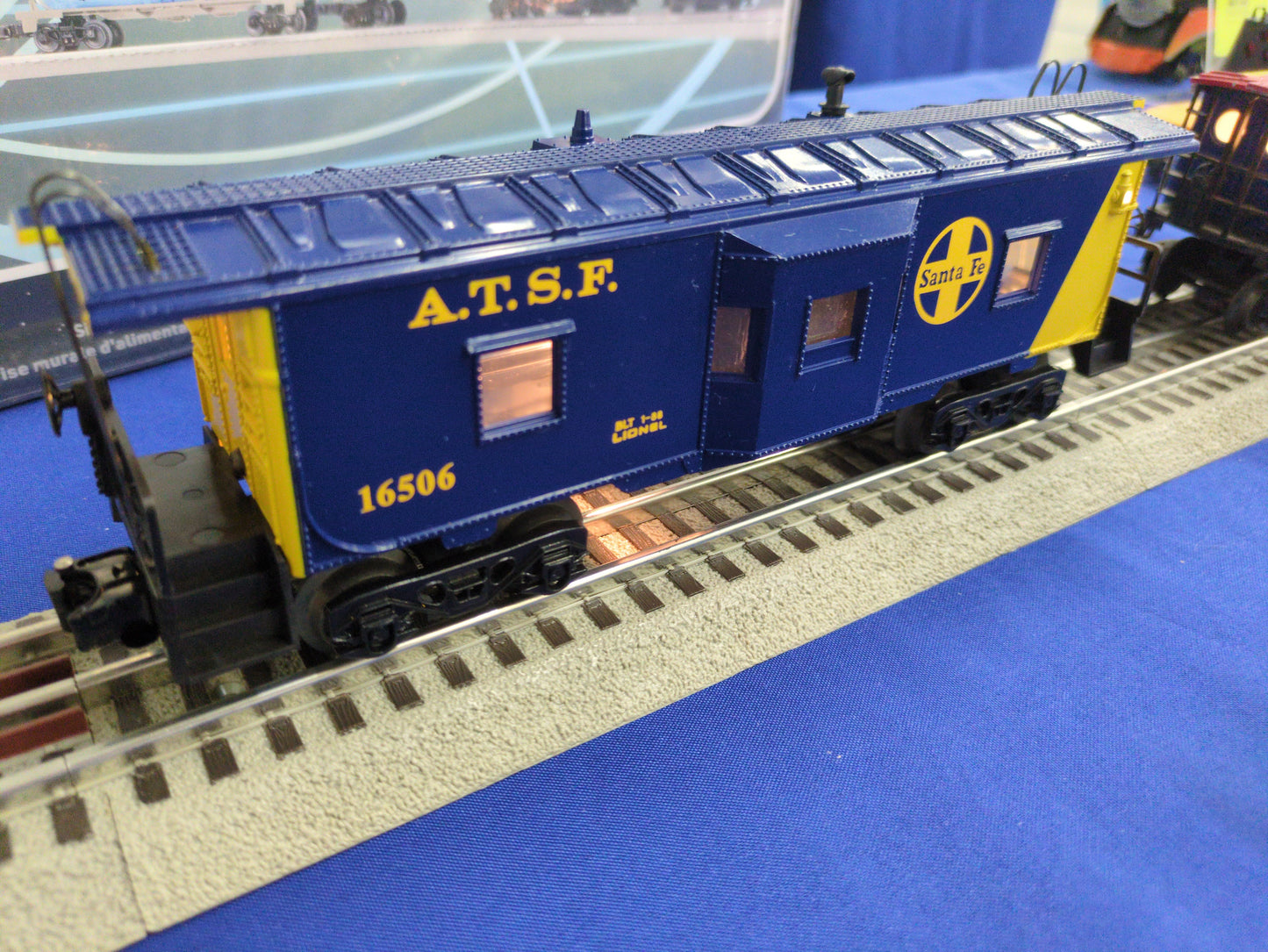 Lionel Santa Fe Bay Window Caboose 6-16506
