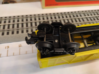 Lionel Bobbing Bugs Bunny/Yosemite Sam Box Car 6-16662