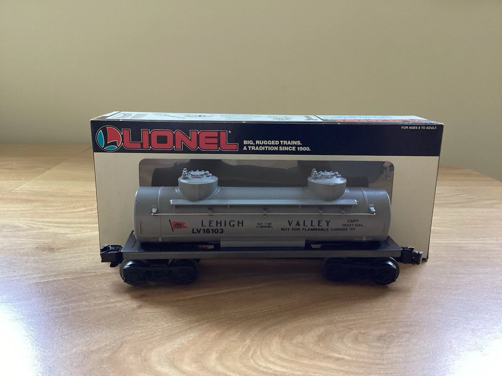 Lionel Lehigh Valley Tank Car 6-16103